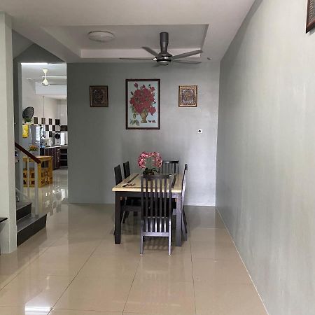 Makmur homestay Taiping Exterior foto